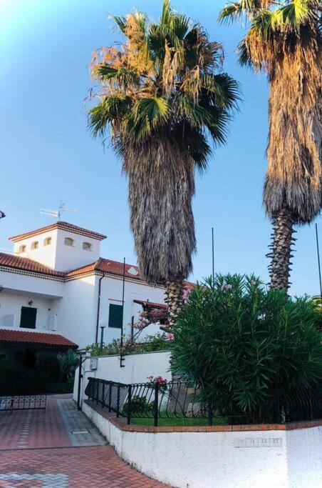 Pietra Ligure - Essential With Swimming Pool Apartamento Exterior foto